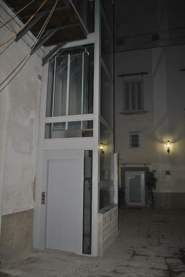 Smart Central Apartments San Gregorio Napoli Exterior foto